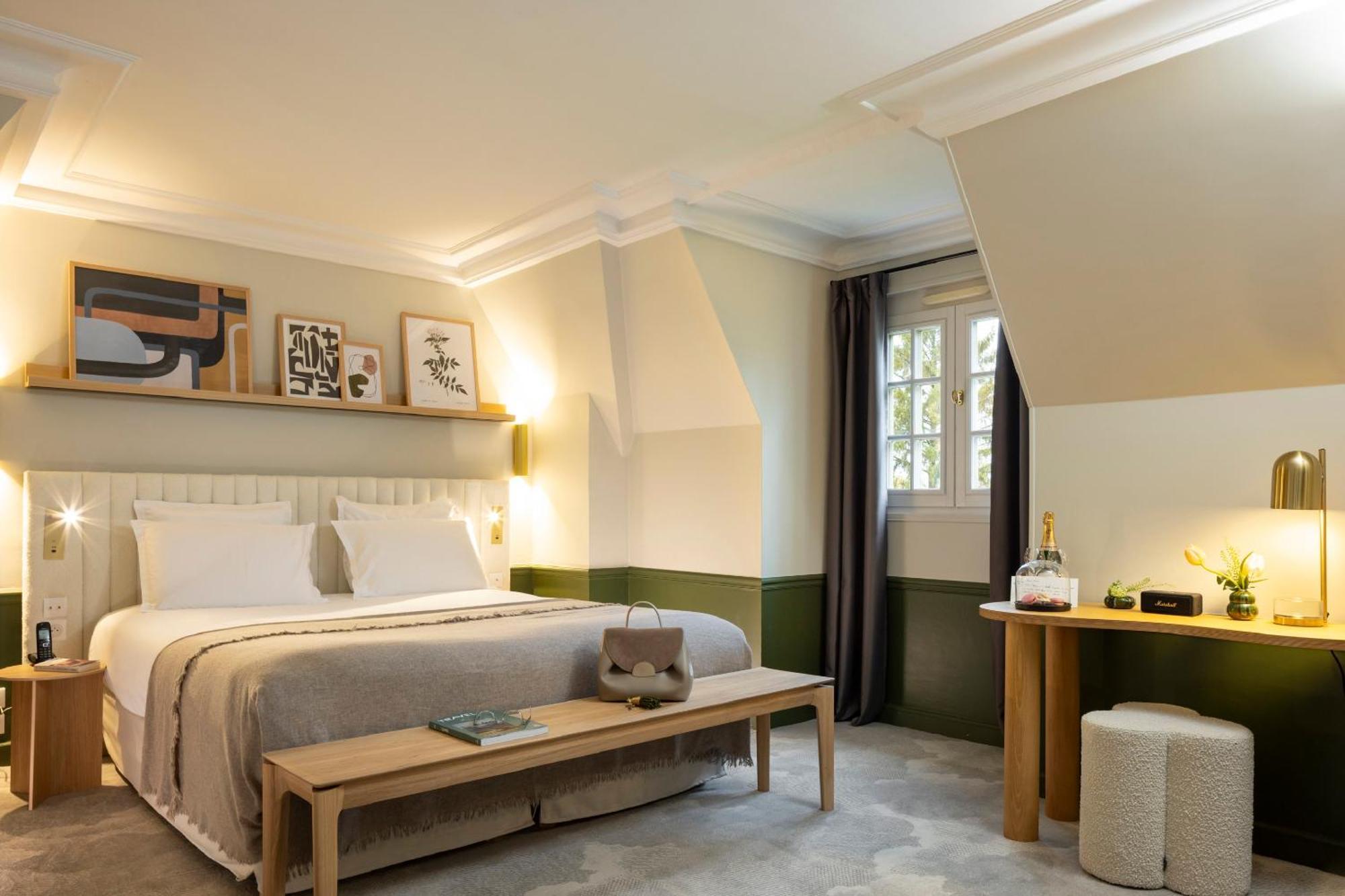 ホテル オステルリー ラ ブリケトリ ヴィネ エクステリア 写真 A room at the hotel