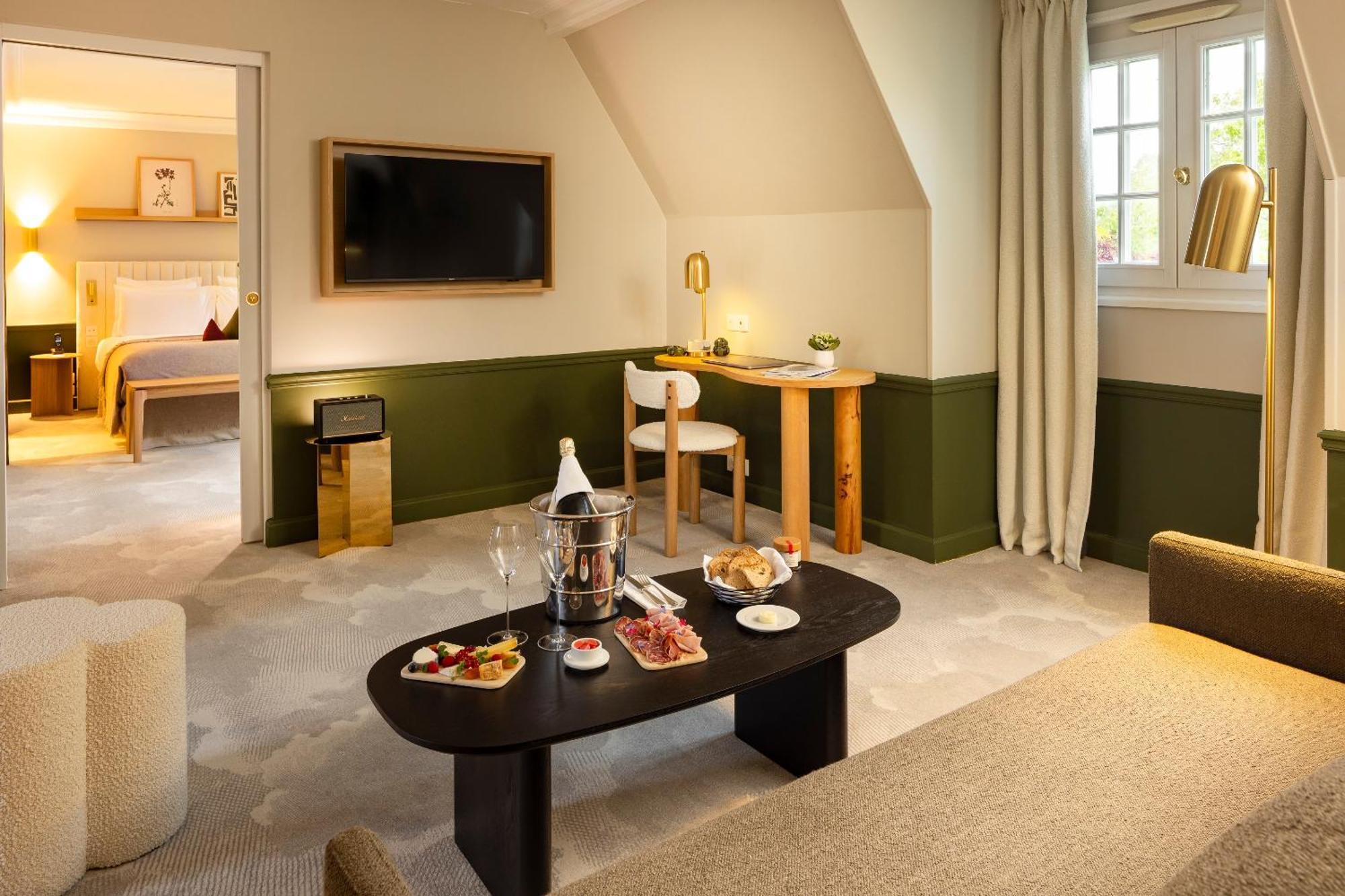 ホテル オステルリー ラ ブリケトリ ヴィネ エクステリア 写真 A suite at the hotel
